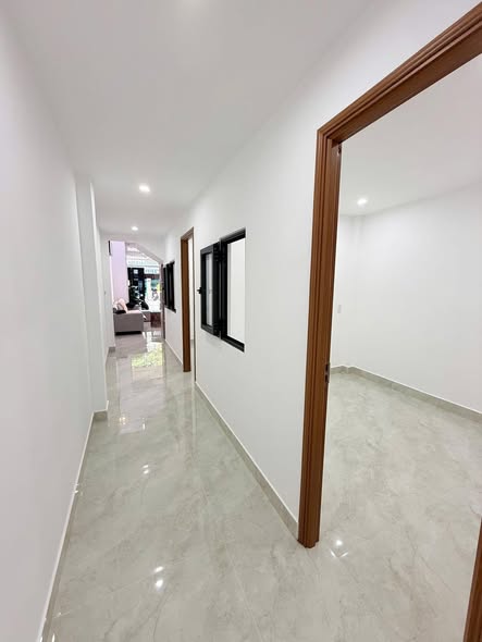 Modern 3-Bedroom Apartment in Son Tra District for Sale — photo 3
