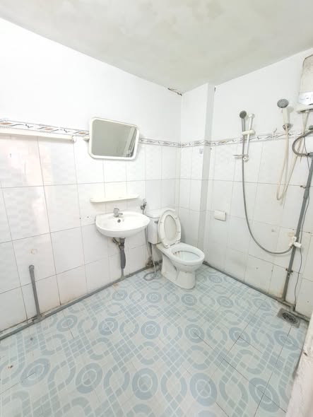 Stunning Two-Story House for Sale in Hai Chau Center — photo 5