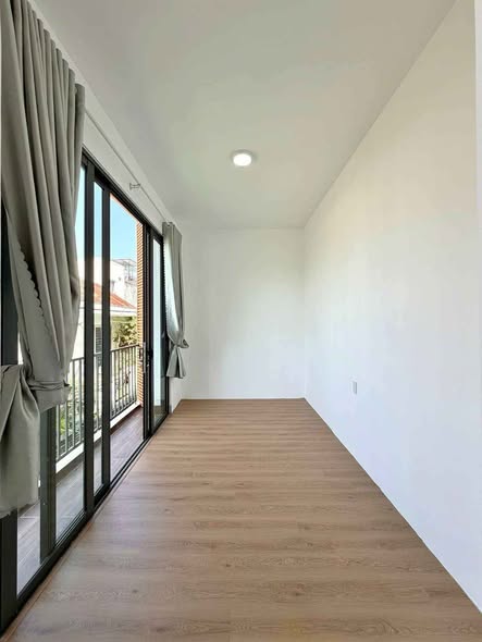 Modern and Spacious House for Sale in Ngu Hanh Son — photo 5