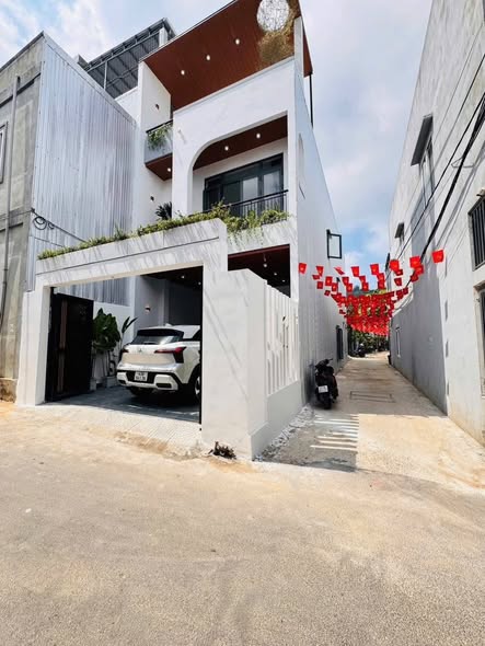 Spacious Luxury House for Sale in An Khe, Da Nang — photo 2