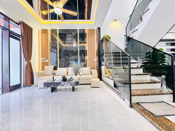 Spacious Luxury House for Sale in An Khe, Da Nang — photo 4