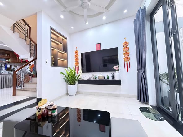 Modern 3-Story Townhouse for Sale in Hai Chau District — photo 4