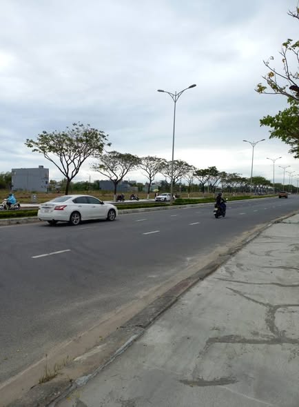 Prime Frontage Land on Vo Chi Cong for Sale — photo 4