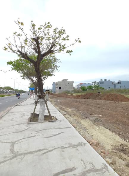 Prime Frontage Land on Vo Chi Cong for Sale — photo 5