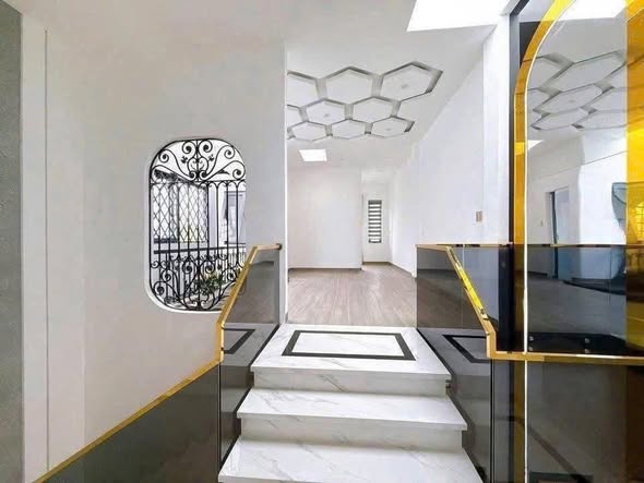 Modern Three-Story House Rental in Lien Chieu District — photo 5