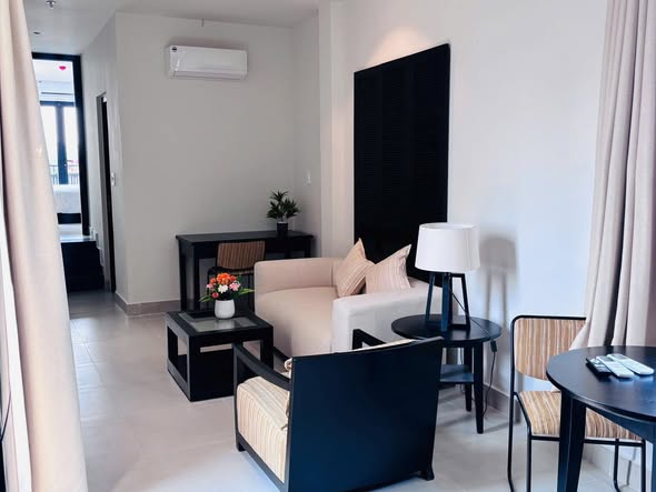 Spacious 1-Bedroom Apartment in Central Da Nang — photo 2