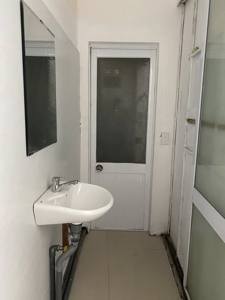 Modern 3-Story House in Central Da Nang — photo 2