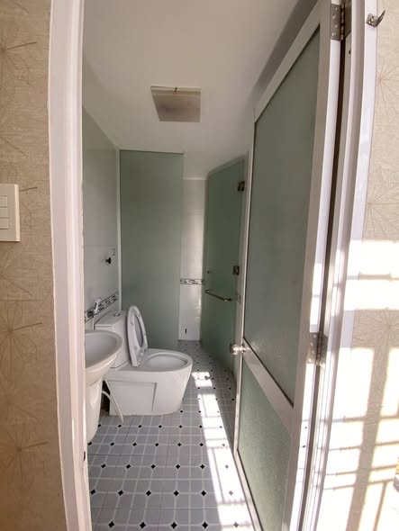 Modern 3-Story House in Central Da Nang — photo 4