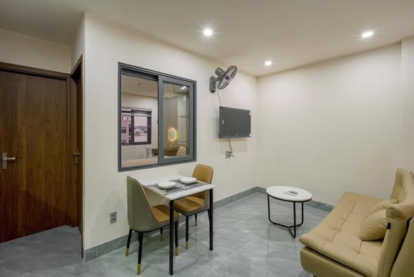 Brand New One Bedroom Apartment with Balcony Near Beach — photo 5