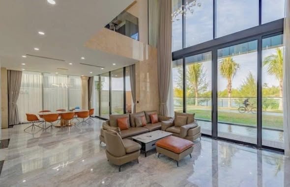 Luxurious 5-Bedroom Villa in Regal One River — photo 3