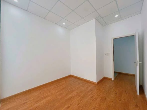 Spacious Modern House Near Thanh Khe Market for Sale — photo 4