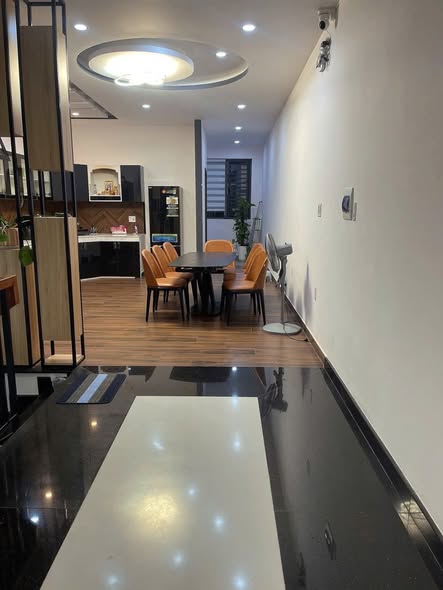 Spacious Modern 3-Storey House for Rent β photo 5
