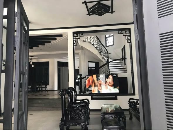 Spacious 3-Bedroom Villa Near My Khe Beach — photo 2