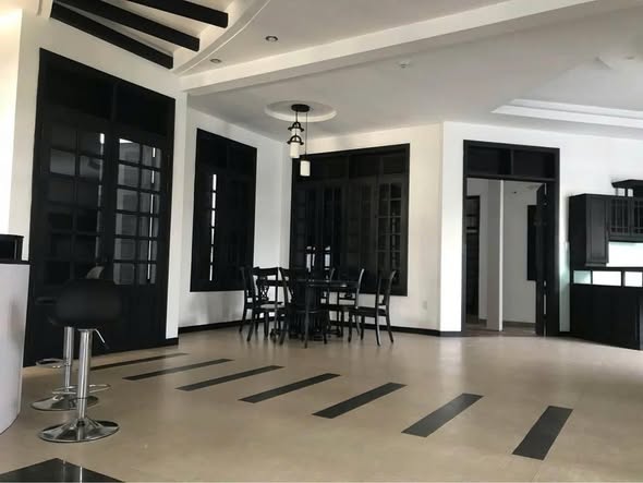 Spacious 3-Bedroom Villa Near My Khe Beach — photo 4