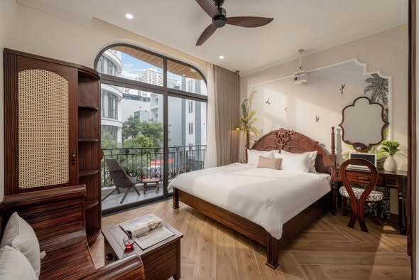 Premium Riverside Villa in Exclusive Son Tra Compound — photo 1