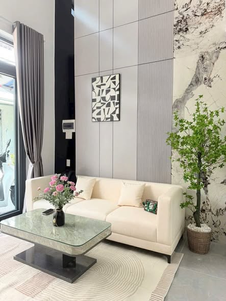 Modern 2-Story House Near Le Dinh Ly Street — photo 2