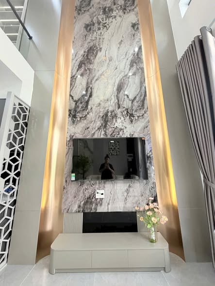 Modern 2-Story House Near Le Dinh Ly Street — photo 3