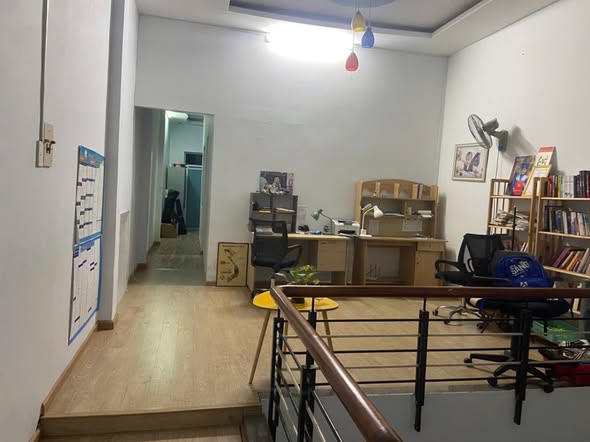 Spacious Family House with 3 Bedrooms Near Beach — photo 2