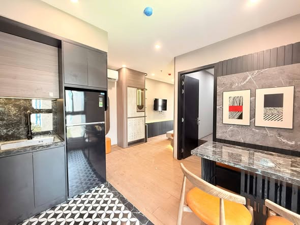 Modern 2-Bedroom Apartment in My Khe Area — photo 4