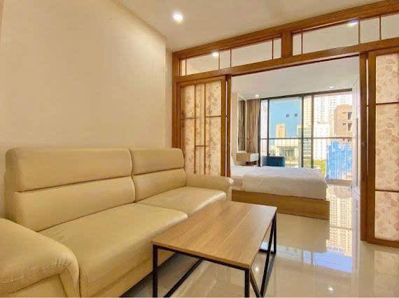 Modern Beachside 1-Bedroom Apartment in Da Nang — photo 3