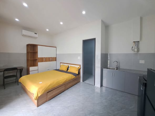 Modern Apartment on Ong Ich Khiem Street — photo 1