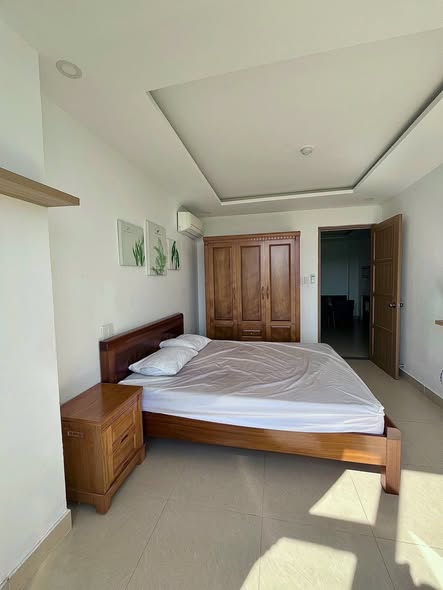 Modern 1-Bedroom Apartment in Hoai Thanh, Fully Furnished — photo 2