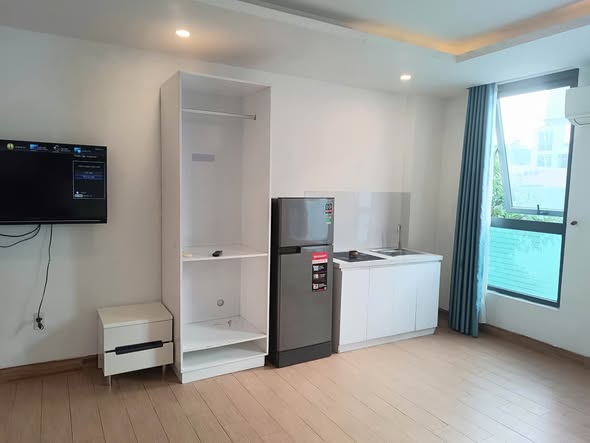 Modern Apartment with Rooftop Pool Stunning Views — photo 2