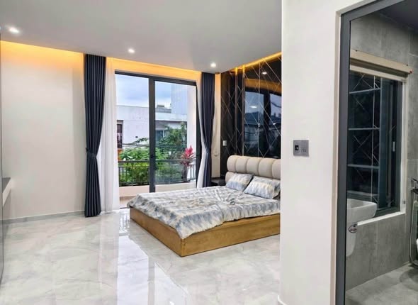 Spacious Frontage House for Sale Near the Beach — photo 4