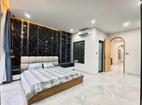 Spacious Frontage House for Sale Near the Beach — photo 5