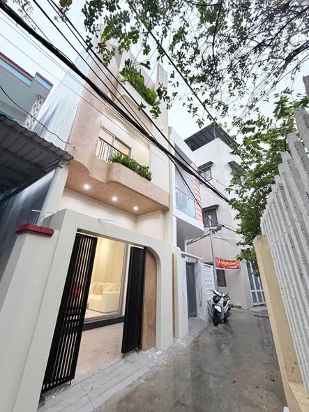 3-Storey House Near Nguyen Tat Thanh Beach for Sale — photo 3