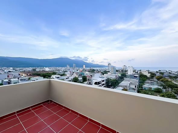 Modern One-Bedroom Apartment in Son Tra Beach Area β photo 2