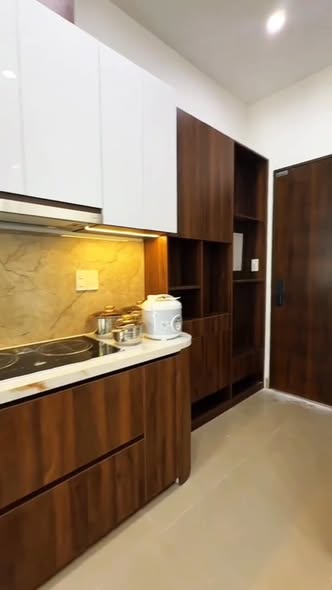 Modern 1-Bedroom Apartment with Gym and Sea View β photo 2