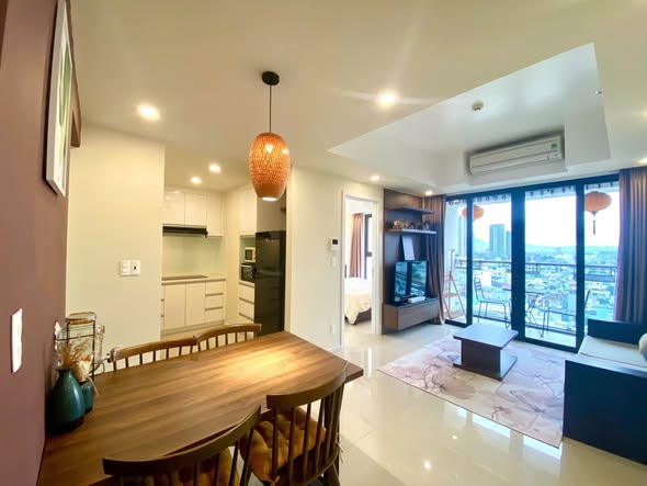 Modern 2-Bedroom Apartment in Hiyori Garden Tower β photo 3