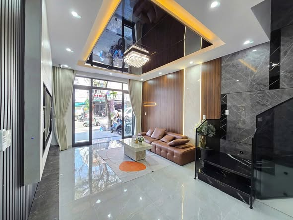 Spacious 4-Bedroom House Near Da Nang Beach — photo 2