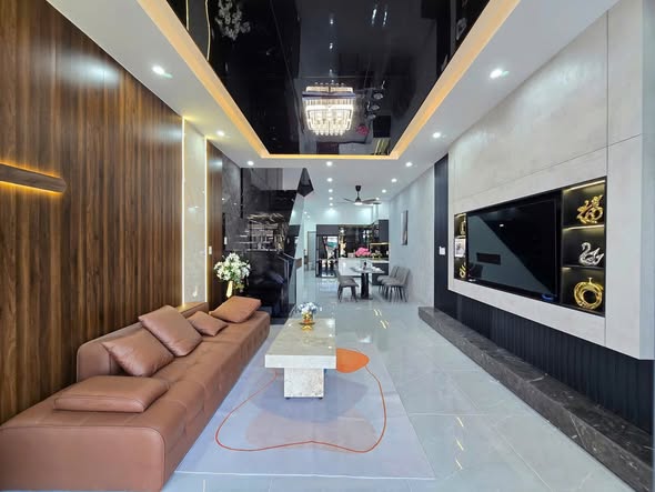 Spacious 4-Bedroom House Near Da Nang Beach — photo 4