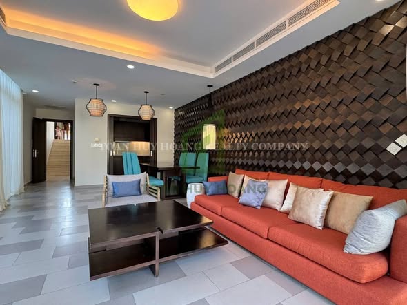 Luxury Pool Villa with Private Beach Walkway Access — photo 5