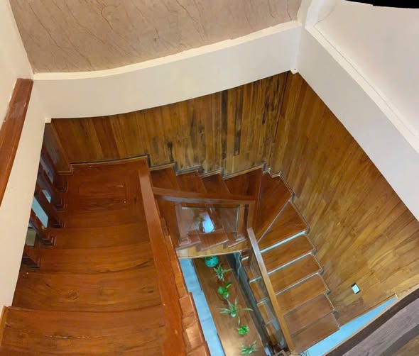 Spacious 2-Story House in Hai Chau, Fully Furnished — photo 4