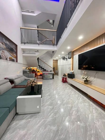 Modern 4-Storey House in Tran Cao Van District β photo 2