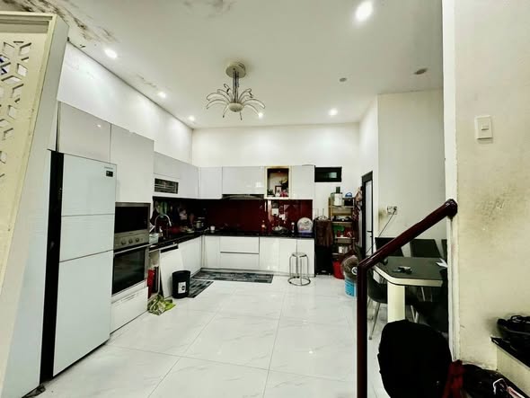 Spacious 4-Story House on Tran Cao Van for Sale — photo 5