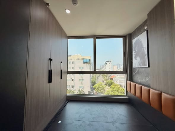 Modern 2-Bedroom Apartment with City View and Premium Furnishings โ photo 2