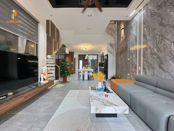 Beautiful Front House in Hoa Minh For Sale — photo 2