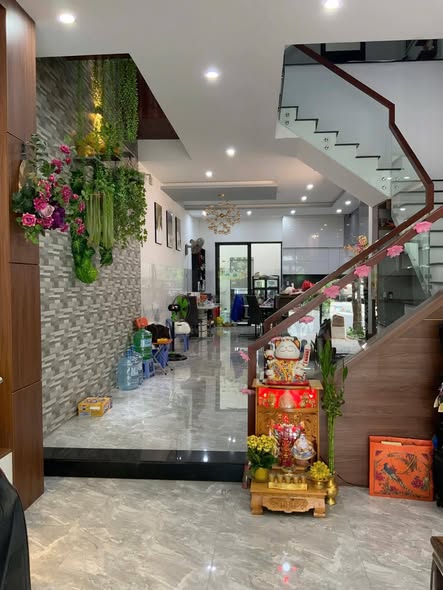 Spacious 3-Story House in Hoa Xuan, Da Nang — photo 3
