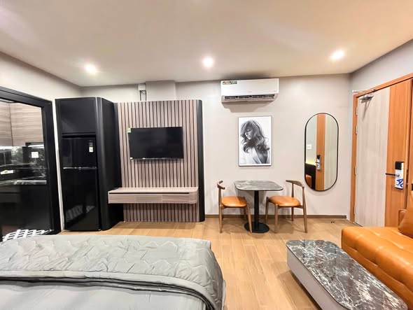 Modern Beachfront Apartment with Full Furnishings in Son Tra — photo 2