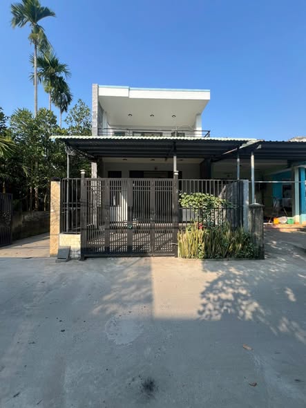 Spacious 102sqm Double Frontage House for Sale — photo 2