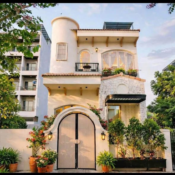 Rare Thanh Khe Mini Villa with Two Fronts for Sale — photo 5