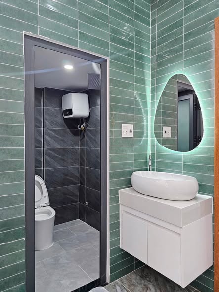 Spacious Two-Story House for Sale in a Prime Location — photo 5