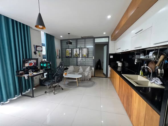 Modern 3-Story Townhouse for Sale in Hai Chau — photo 4