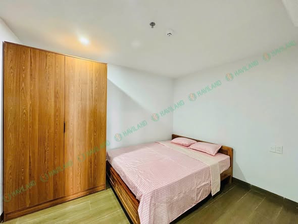 Spacious 2-Bedroom Apartment with Panoramic 7th Floor View — photo 2