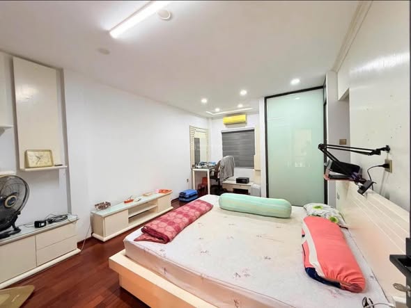 Modern 3-Story House in Thanh Khe for Sale — photo 2