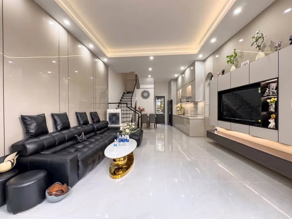 Modern 3-Story Corner House for Sale in Thanh Khe — photo 2